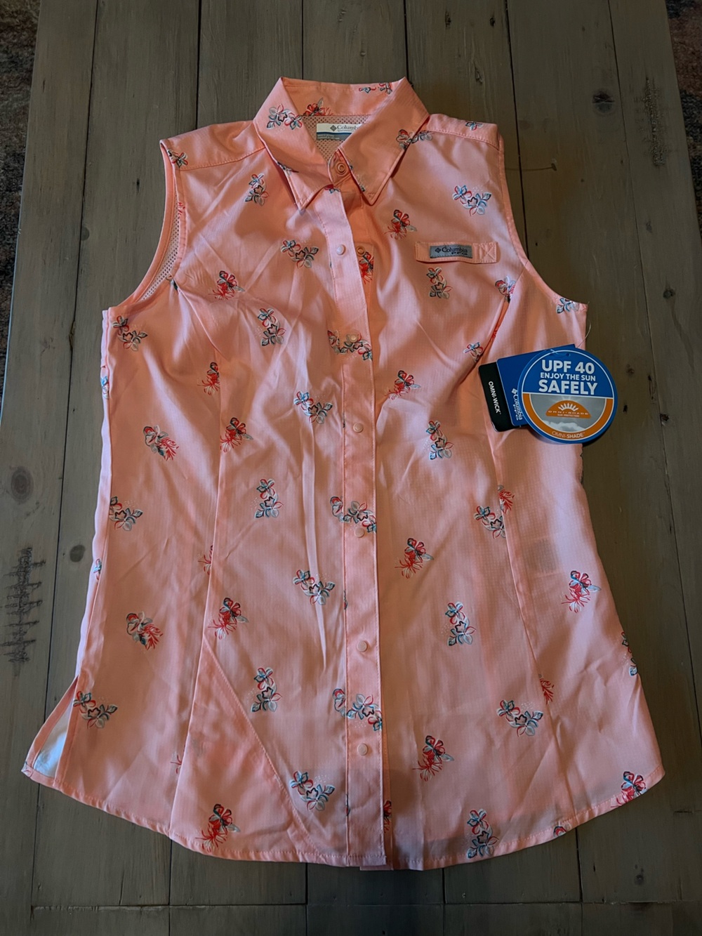 NWT Columbia Super Crystal Springs Sleeveless Shirt. Size Small